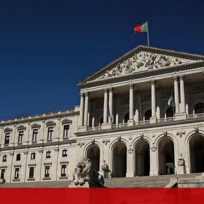 Utentes enviam abaixo-assinado para reparar estradas em Santiago do Cacém