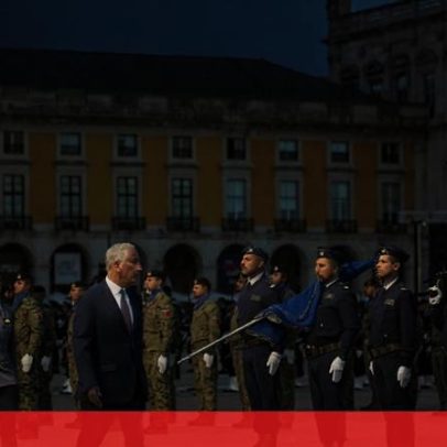 Parada militar polémica marca início das comemorações dos 50 anos