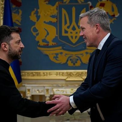 Kiev e Washington mantêm reuniões sobre plano de paz e segurança