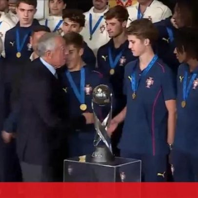 Presidente da República condecora campeões mundiais sub-17 com Ordem de Mérito