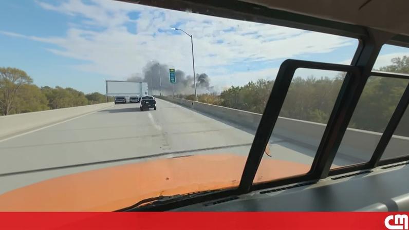 Incêndio em armazém industrial em Baltimore gera enorme coluna de fumo