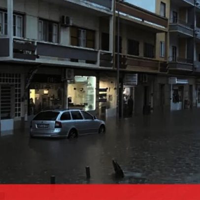Rua algarvia fica inundada após chuva forte