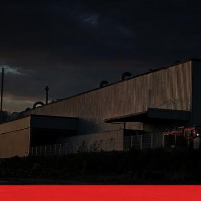 Incêndio atinge fábrica de mobiliário na zona industrial de Lordelo
