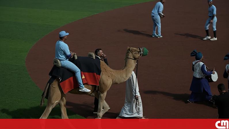 Liga de beisebol no Dubai inicia com novas regras e camelos