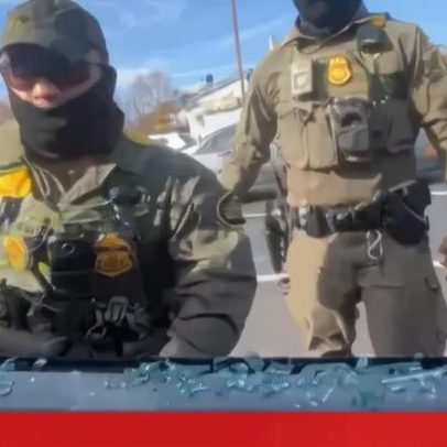 Polícia quebra vidros de carro numa operação anti-imigração na Carolina do Norte