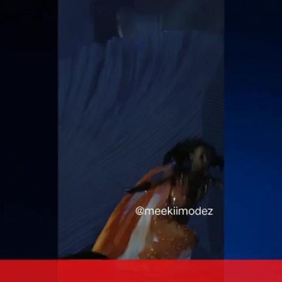Miss Jamaica sofre queda durante concurso Miss Universo