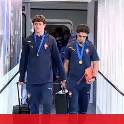 Seleção sub-17 chega a Portugal após vencer Mundial