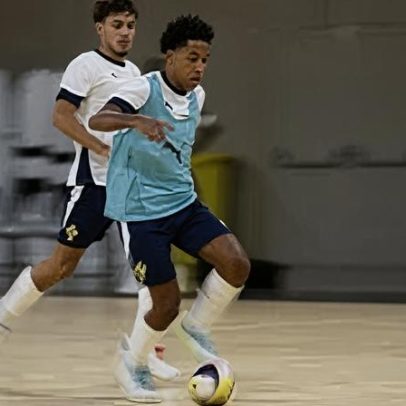 Renato, emprestado pelo Sporting, marca contra os leões