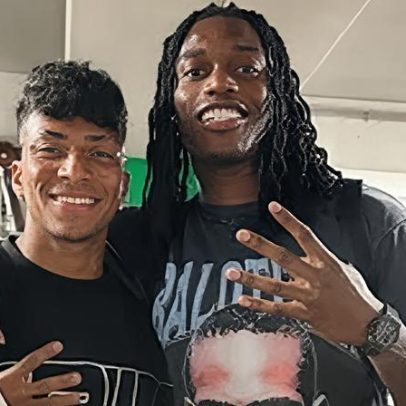 Alisson compara seu estilo ao de Rafael Leão