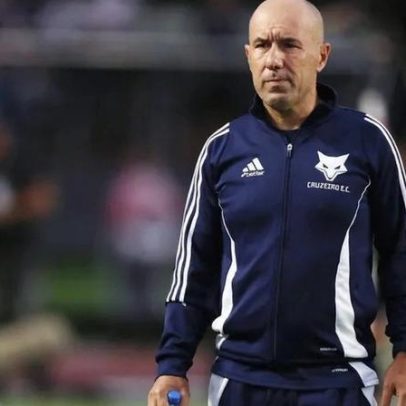 Cruzeiro de Leonardo Jardim empata com o Ceará e falha subida ao 2.º lugar