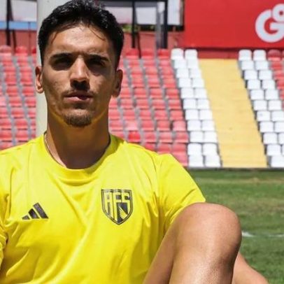 João Gonçalves mantém-se firme na baliza do AVS SAD