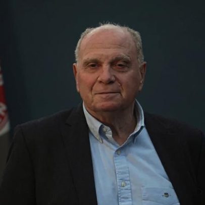 Hoeness afirma que Barça não poderia jogar na Primeira Liga devido à dívida