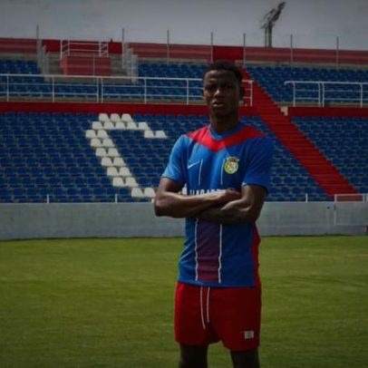 Julián Martínez regressa aos treinos do Alverca na próxima semana