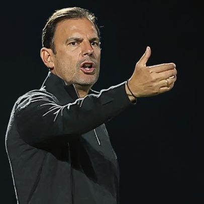 Rio Ave defronta Felgueiras à porta fechada