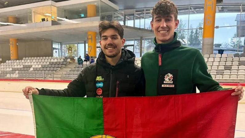 Afonso Silva faz novo recorde nacional na Taça do Mundo de patinagem no gelo
