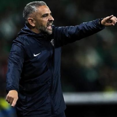 Onze do Sporting ante o Marinhense com revolução de Rui Borges