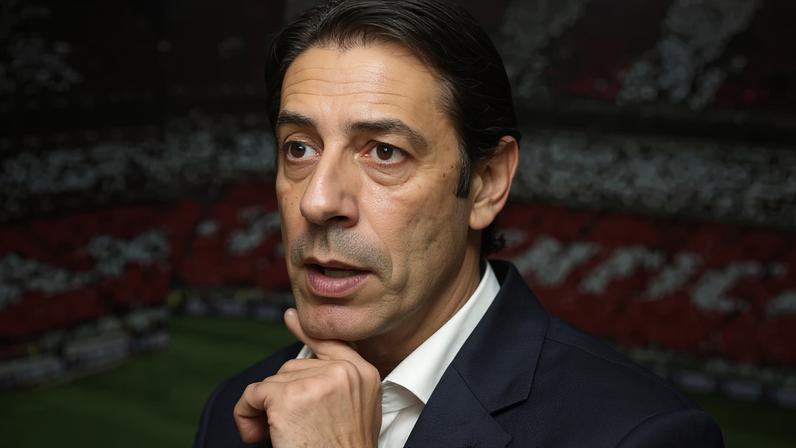 Rui Costa abordou os mais variados temas em entrevista à Benfica FM