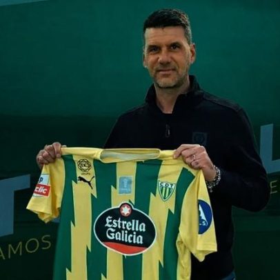 Cristiano Bacci apresentado como novo treinador do Tondela