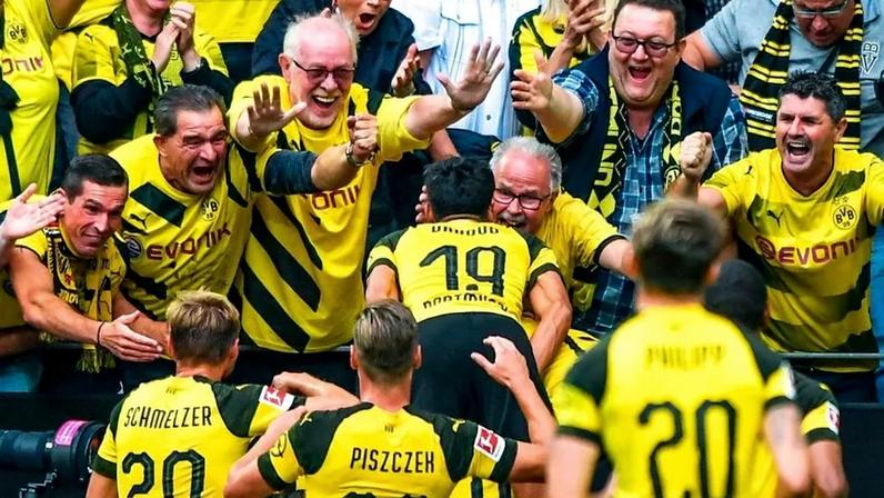 Adeptos do Dortmund consomem grandes quantidades de cerveja por jogo