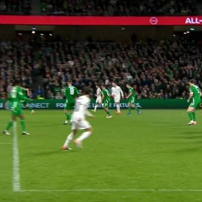 Cartão vermelho a Cristiano Ronaldo gera expulsão frente à Irlanda