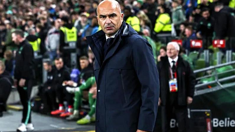 Roberto Martínez contesta expulsão de Ronaldo, dizendo que não houve violência
