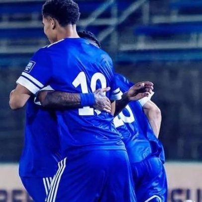 Curaçao perto do Mundial 2026 sem jogadores nascidos no território