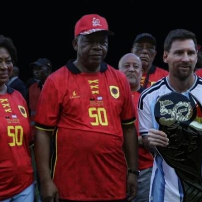 Akwá lamenta ausência de ex-jogadores no Angola-Argentina por falta de bilhetes