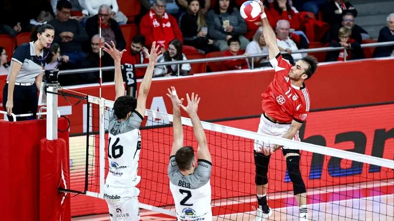 Benfica vence Ac. Espinho na Luz