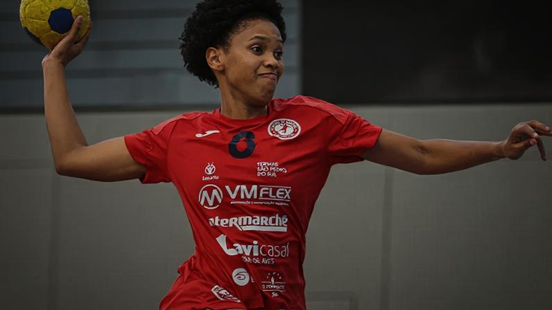 ADA São Pedro Sul fica de fora dos oitavos da Taça Europeia feminina de andebol