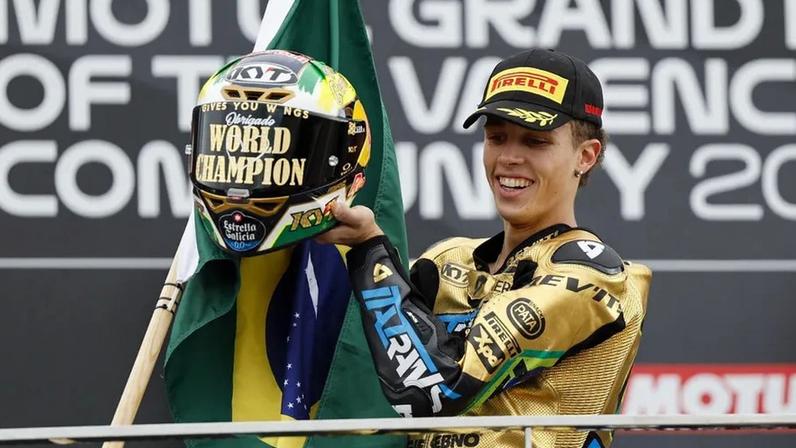 Diogo Moreira vence campeonato mundial de Moto2