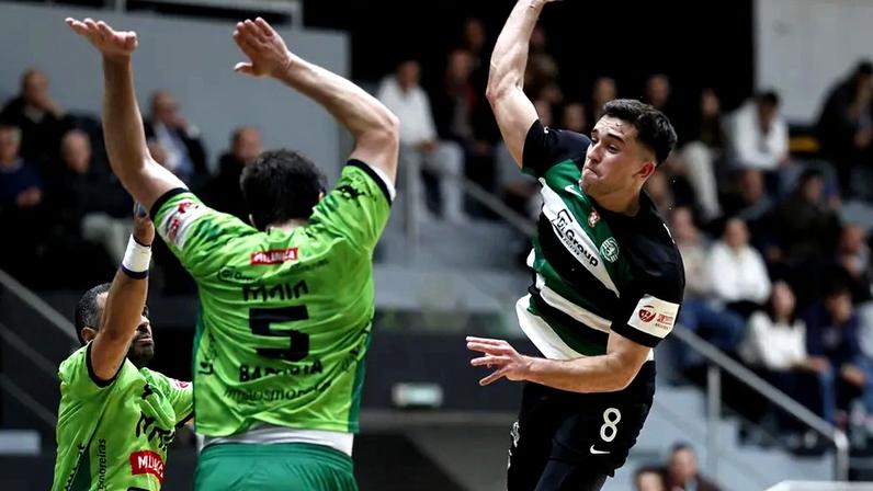 Sporting volta à liderança do campeonato após vencer Águas Santas