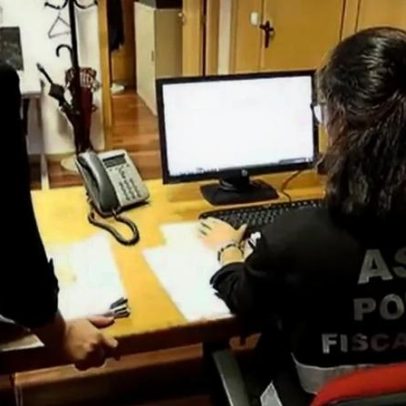 Parede falsa esconde garrafas de vinho do Douro falsificado