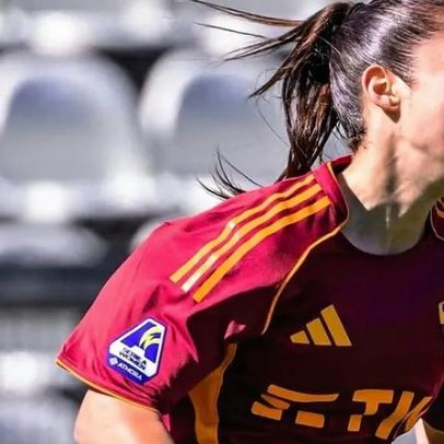 Pai de internacional italiana confronta treinador da Roma após o jogo