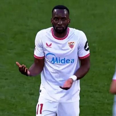 Lukebakio expulso e fica de fora do próximo jogo do Benfica