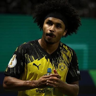 Karim Adeyemi obrigado a treinar com jovens jogadores