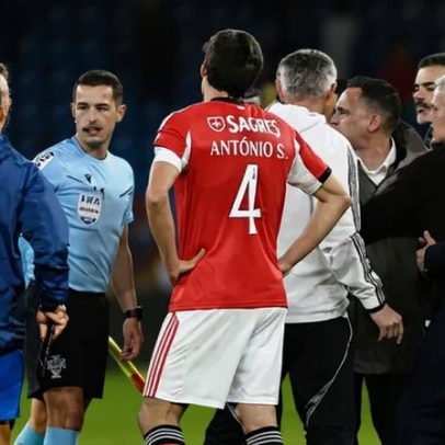 Desempenho dos árbitros em Santa Clara-Sporting e Benfica-Casa Pia insatisfatório