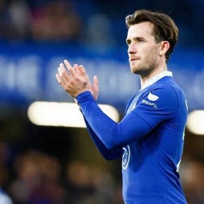 Chilwell pretende responder às críticas com gesto polémico