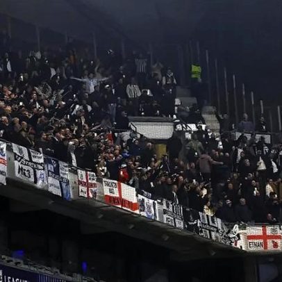 Polícia francesa procura adepto do Newcastle apanhado em ato sexual no Vélodrome