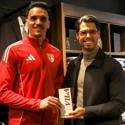 João Gonçalves recebe prémio votado pelos adeptos