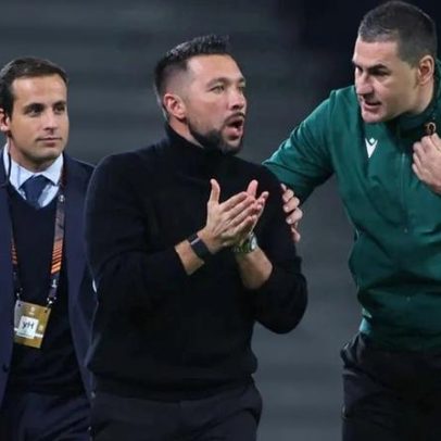 Farioli denuncia tratamento desigual do FC Porto em relação a colegas