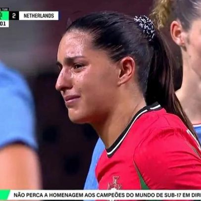 Kika Nazareth sai lesionada e emocionada de treino entre Portugal e Holanda
