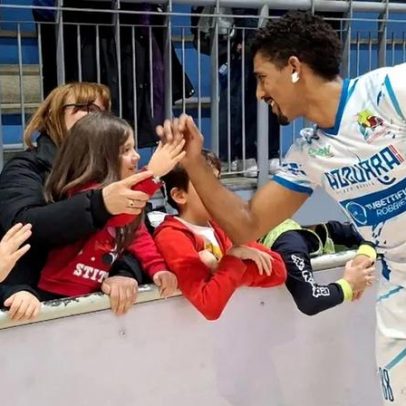 Bruno Dinis, jogador do Azzurra Novara, vítima de racismo em Itália