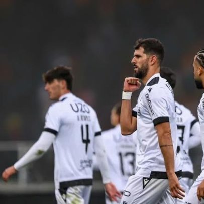 Nélson Oliveira brilha no ataque do V. Guimarães com parceiro de ataque