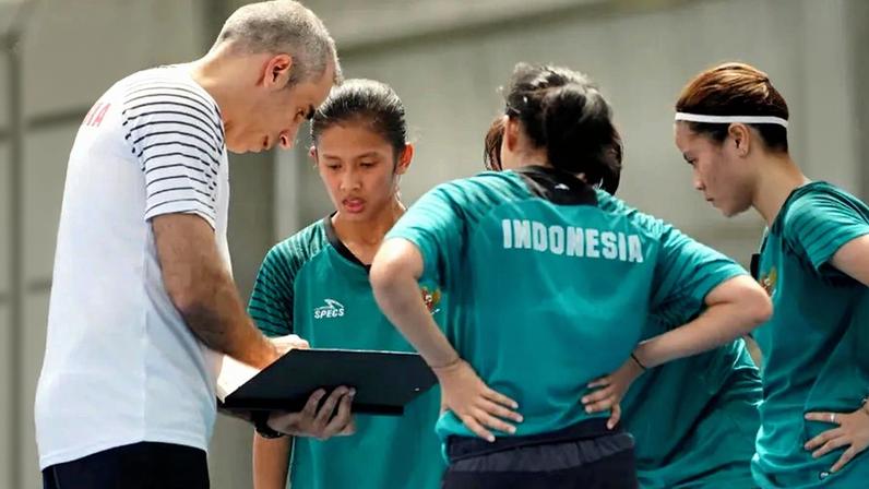 Luís Estrela renova com a seleção de futsal feminino da Indonésia desde a última temporada