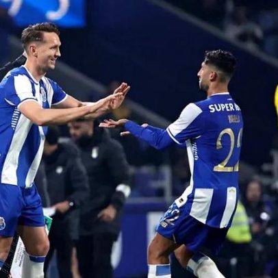 Luuk de Jong retorna à ação quase três meses depois
