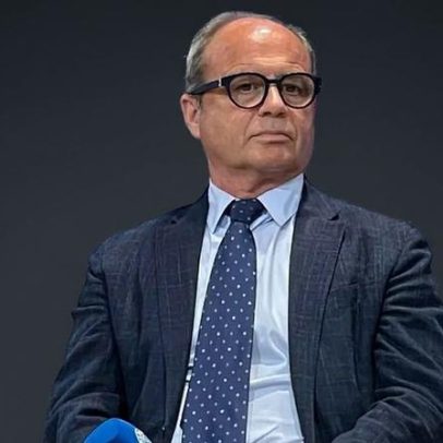 Luís Campos quer criar equipa sem recorrer ao mercado de transferências