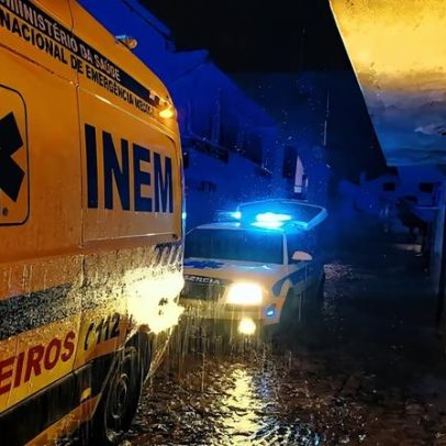 Acidente na EN256 entre autocarro e dois carros faz vítimas mortais