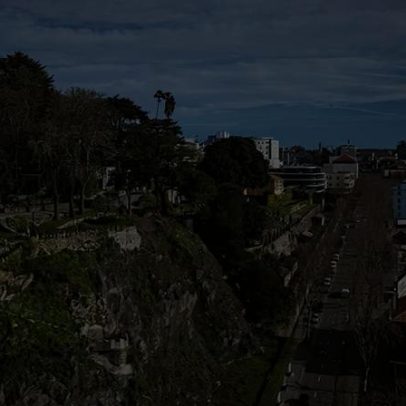 Arrancada a obra do elevador que ligaria Rua da Restauração aos Jardins do Palácio de Cristal