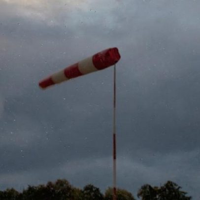 Rajada de 127 km/h na Serra da Estrela causa estragos