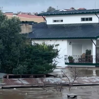 Depressão Cláudia causa cheias em Vila do Conde e inunda casas